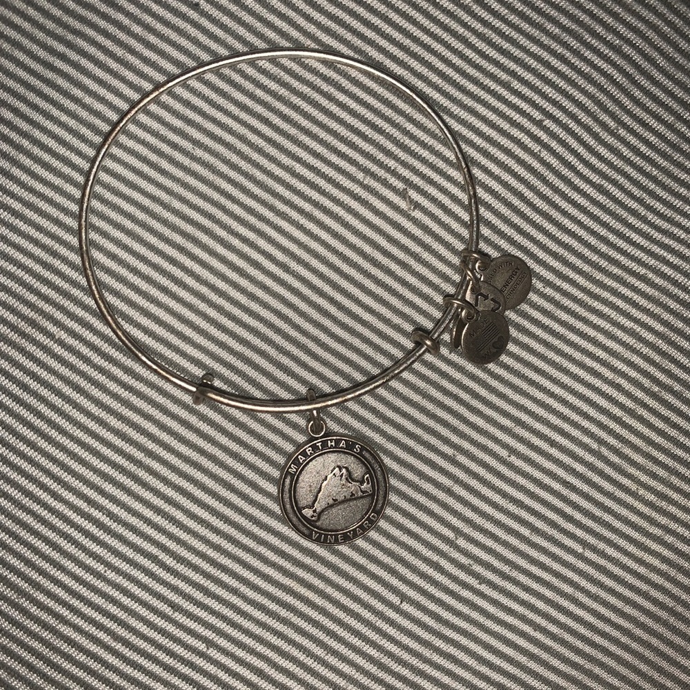Martha’s Vineyard alex and ani bracelet